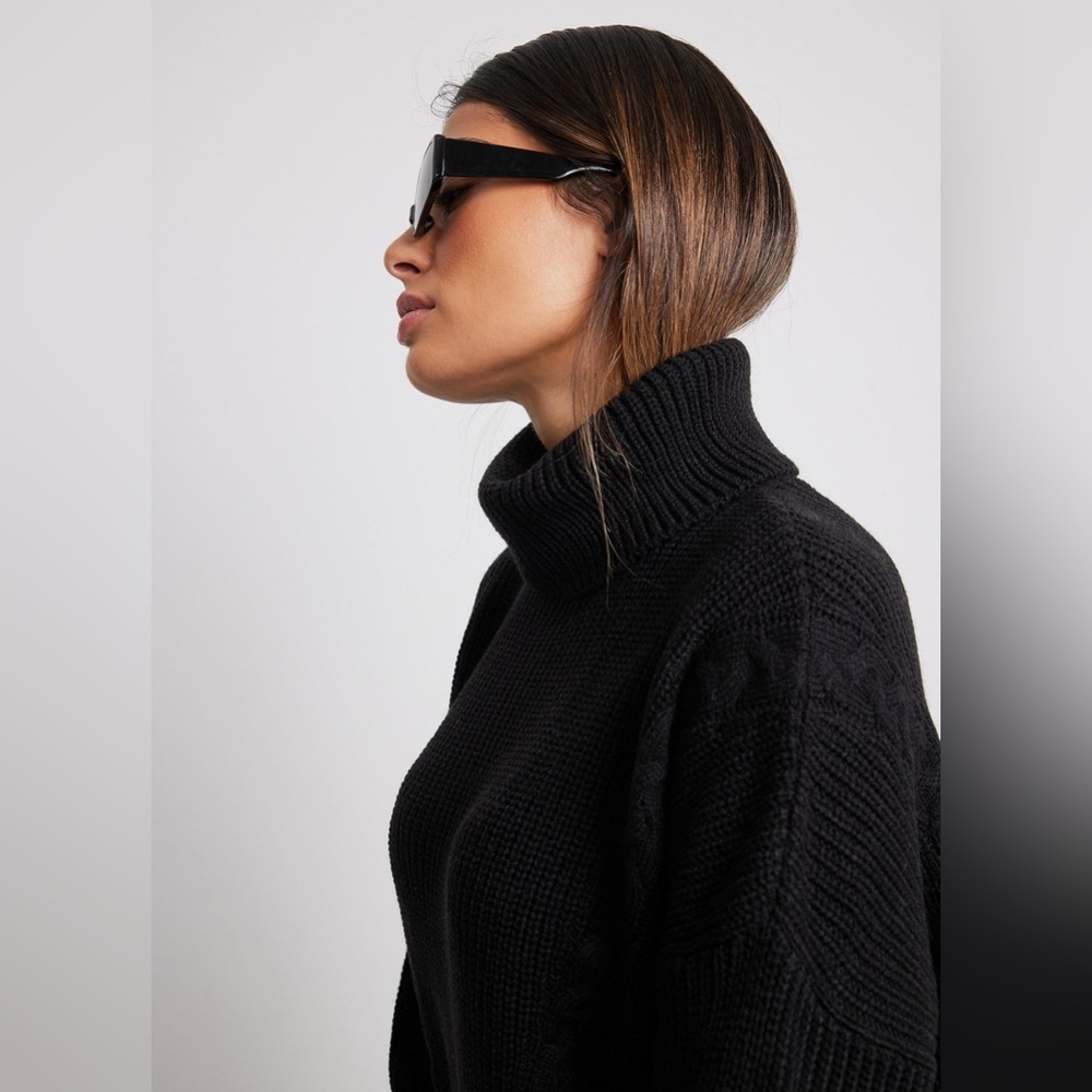 NA-KD Cable Detailed Oversized Knitted Sweater